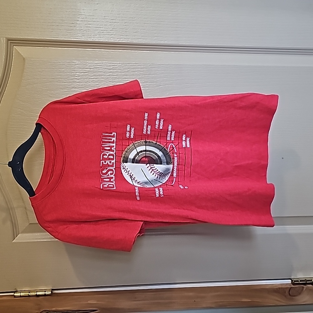 Cat & Jack medium 8/10 baseball t shirt.